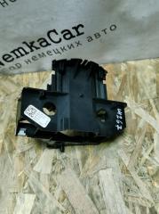 Запчасть кронштейн подрулевых переключателей Volkswagen Tiguan 2009