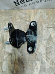 Петля двери задняя правая Mercedes C-Class W204 2010 контрактная Петля двери задняя правая Mercedes C-Class W204 2010