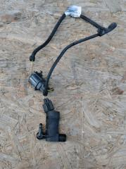 Запчасть насос бачка омывателя FORD FOCUS 2 РЕСТАЙЛИНГ 2010