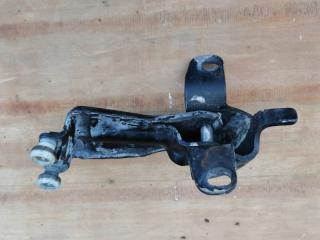 Ролик раздвижной двери правый Mercedes Vito 2012