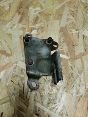 Кронштейн Mercedes Vito 2006