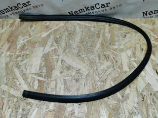 Молдинг лобового стекла Mercedes C-Class W204 2010