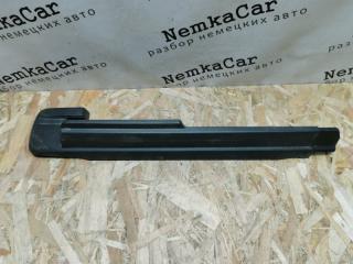 Запчасть накладка салазок сиденья передняя левая VOLVO XC90 2004