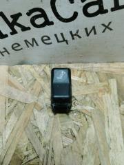 Кнопка подголовников Mercedes W124 1992