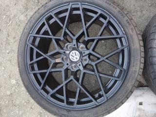 Комплект из 4-х Колесо летнее R20 / 245 / 40 accelera PHI-R 5x120 лит. 35ET (б/у)