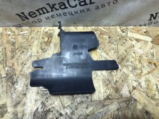 Дефлектор радиатора левый Mercedes VIANO 2004