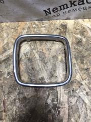 Запчасть решетка радиатора правая BMW 5-Series 1990