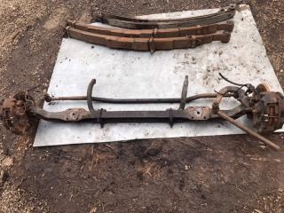 Запчасть балка подвески передняя Mercedes T1 1990