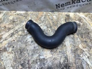 Патрубок радиатора Mercedes W124 1989