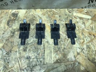 Запчасть крепеж задней полки BMW 5-Series 1990