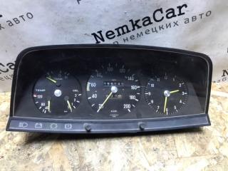 Щиток приборов Mercedes w123 1983