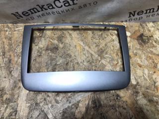 Рамка магнитолы Mercedes Vito 2010