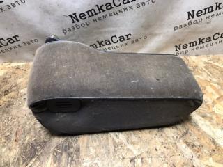 Подлокотник передний Mercedes w123 1985