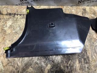 Обшивка стойки C-Class 2000 W203 111.955