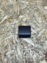 Фото запчасти заглушка буксировочного крюка передняя Mercedes C-Class 2000 Б/У запчасть Запчасть заглушка буксировочного крюка передняя Mercedes C-Class 2000