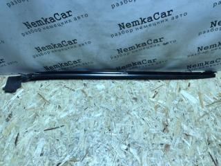 Запчасть молдинг лобового стекла правый Mercedes S-Klass 2000