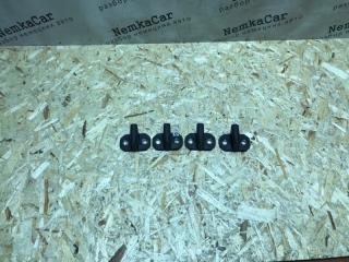 Фото запчасти петля замка двери Mercedes C-Class 2000 Б/У запчасть Запчасть петля замка двери Mercedes C-Class 2000