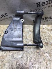 Кронштейн генератора Mercedes W124 1987 Б/У Кронштейн генератора Mercedes W124 1987
