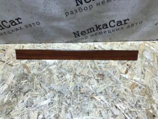 Накладка на торпедо Mercedes W124 1987