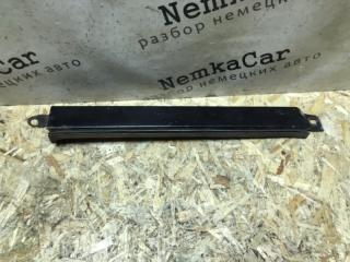 Запчасть ресничка фары правая Mercedes W124 1987