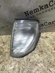 Поворотник левый Mercedes W124 1994