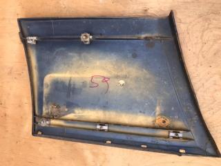 Накладка крыла передняя правая W124 1993 250D om605.911