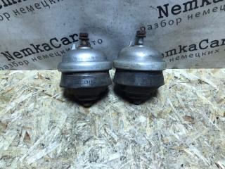 Опора двигателя ПАРА Mercedes W124 1993 Б/У Опора двигателя ПАРА Mercedes W124 1993