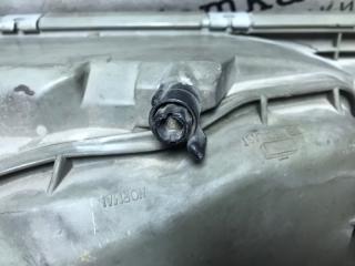 Стекло фары HELLA левое w123 1980 Седан 110.984 Стекло фары HELLA левое w123 1980 Седан 110.984