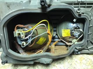 Стекло фары HELLA левое w123 1980 Седан 110.984 Стекло фары HELLA левое w123 1980 Седан 110.984