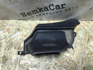 Крышка жабо правая W124 1994 Седан 104.942