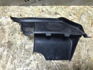 Крышка жабо правая W124 1994 Седан 104.942