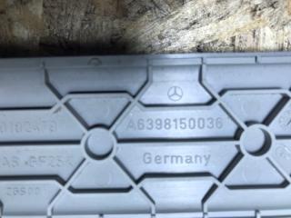 Ручка потолочная Mercedes Vito 639 рест 651.940