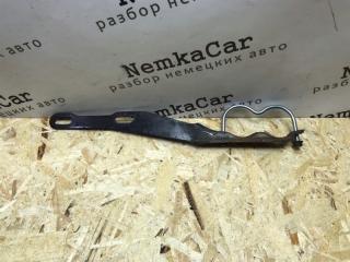 Кронштейн глушителя Mercedes W124 1995