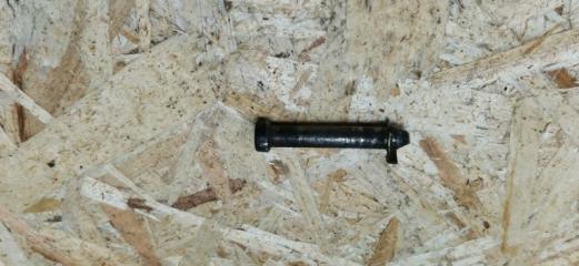 Запчасть палец ограничителя двери Mercedes W124 1989