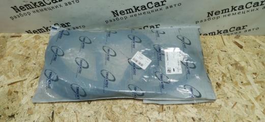 Уплотнитель двери передний левый Mercedes W123