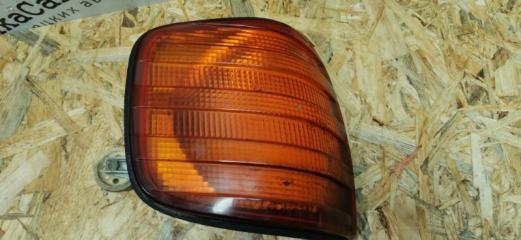 Поворотник правый Mercedes W126 1988