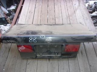 Крышка багажника NISSAN SUNNY