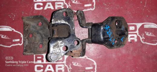 Петля двери левая NISSAN VANETTE