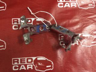 Петля двери передняя правая MITSUBISHI COLT