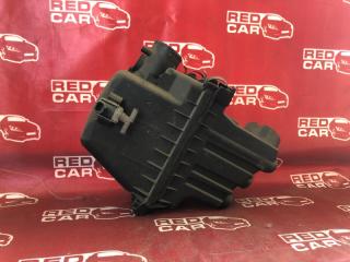 Корпус воздушного фильтра TOYOTA IST 2002