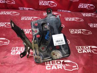 Подставка под аккумулятор TOYOTA RACTIS 2006