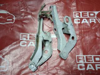 Петля капота TOYOTA CROWN контрактная Петля капота TOYOTA CROWN