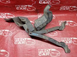 Накладка на крыло передняя TOYOTA MARK II 2004