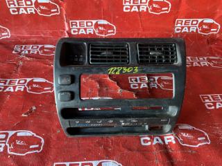 Центральная консоль TOYOTA COROLLA 2001