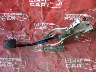 Педаль тормоза TOYOTA COROLLA