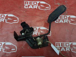 Педаль газа TOYOTA VOXY 2004