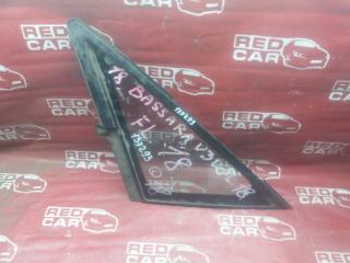 Форточка кузова передняя левая NISSAN BASSARA