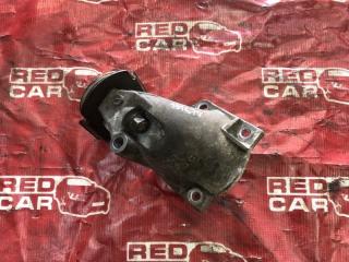 Кронштейн опоры двигателя TOYOTA MARK II 2000