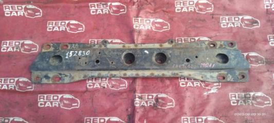 Балка подвески задняя TOYOTA LAND CRUISER