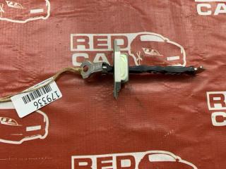 Ограничитель двери передний левый TOYOTA VITZ